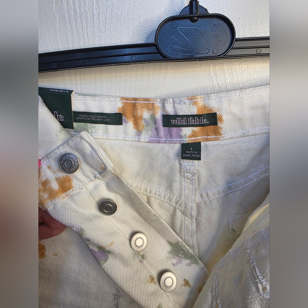 *3 FOR $12*Wild Fable Highest Rise White Multi Color Splatter CutOff Jean Shorts - Picture 4 of 10